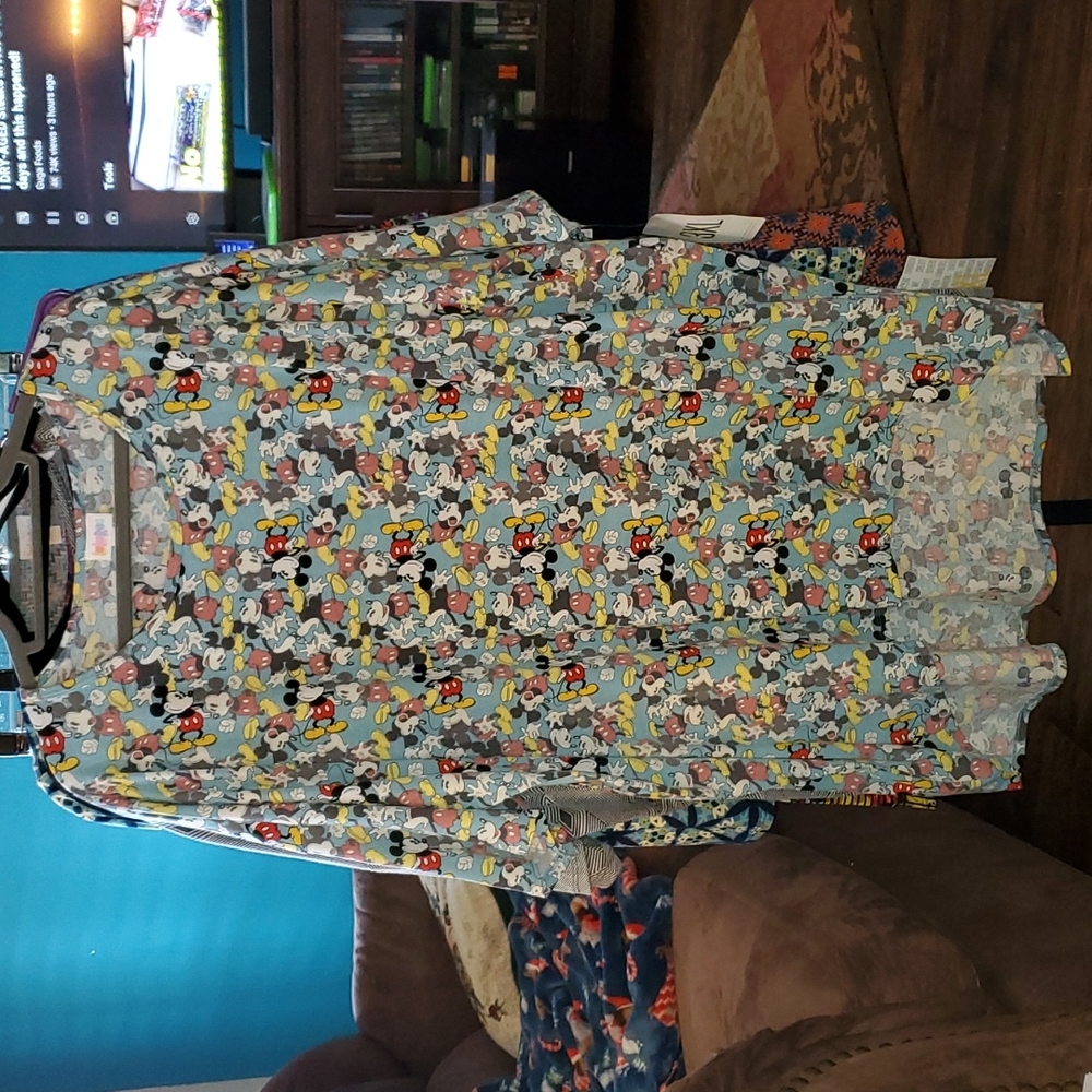 LuLaRoe 3XL Irma High Low Top Disney Mickey- NWT